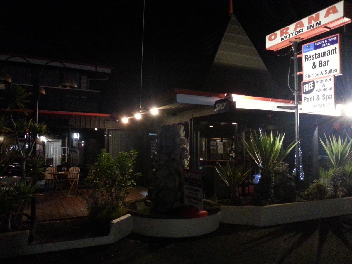Orana Motor Inn & Restaurant Каитаиа Экстерьер фото